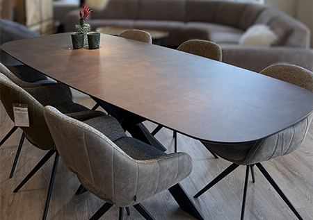 Eettafel eettafelsstoelen kopen Bril woninginrichting Gramsbergen